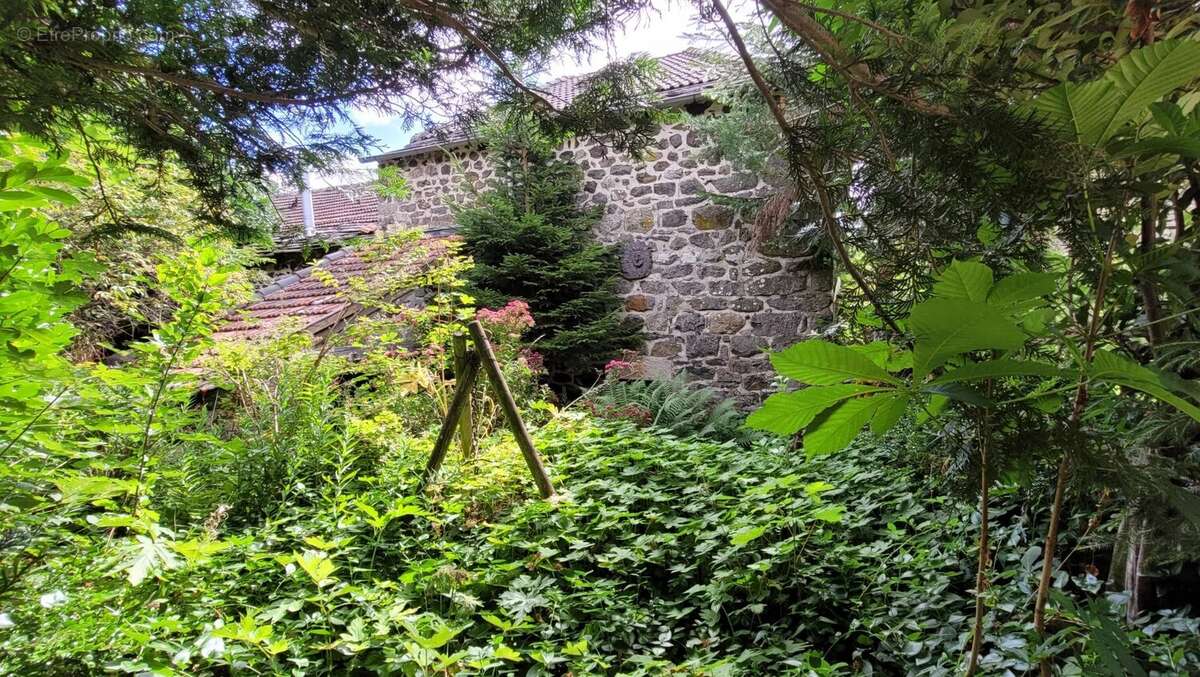 Maison à LES VASTRES