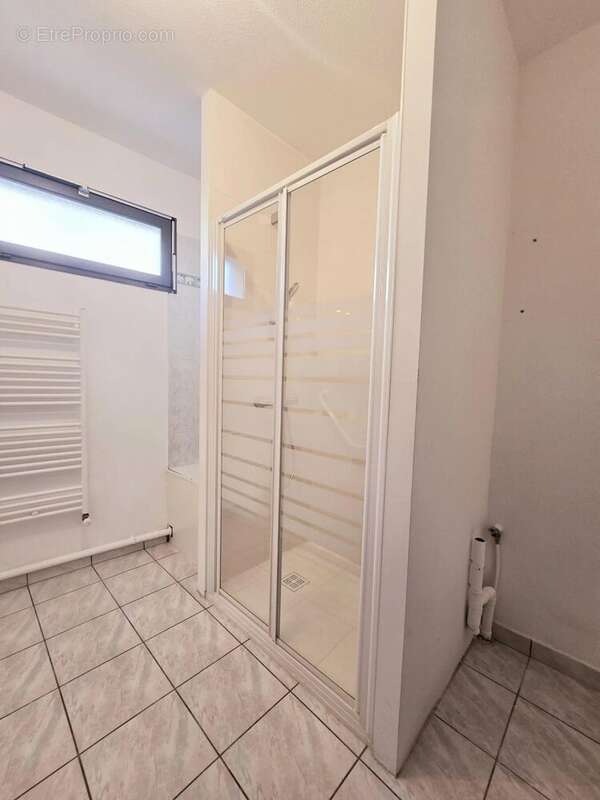 Appartement à ANSE