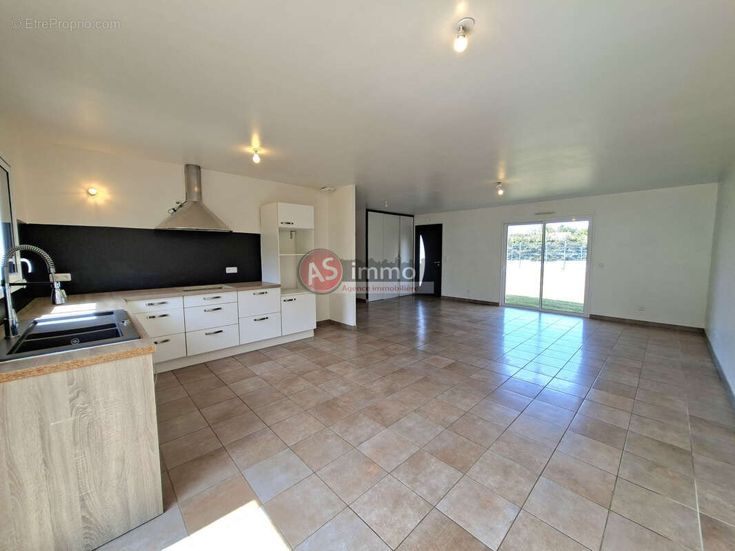 Pavillon contemporain de plain-pied - 3 chambres + garage - photo 3