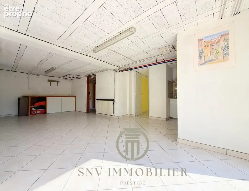 Maison 4 chambres, grande  pièce de vie avec terrasse, garage, cave et grand jardin dans un quartier résidenti - photo 15