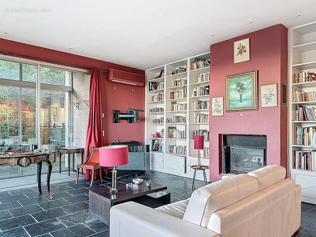 Maison à LES ANGLES