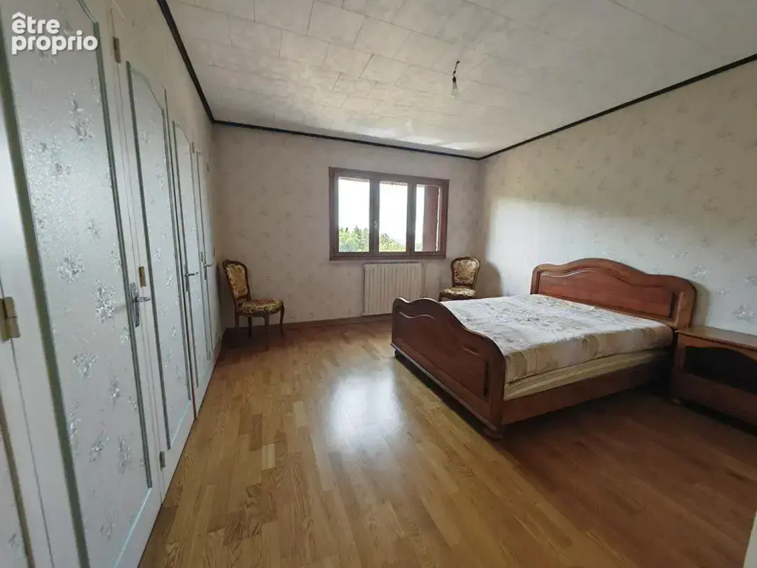 Maison Valzin En Petite Montagne 10 pièce(s) 220 m2 - photo 9