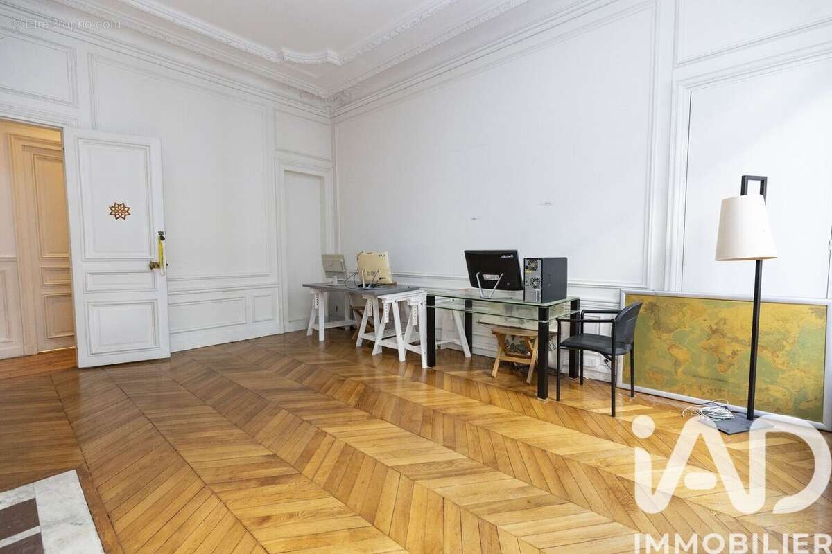 Photo 9 - Appartement à PARIS-8E