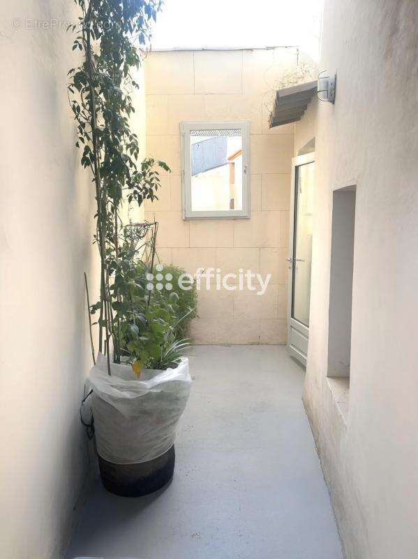 Maison à CHATEAURENARD