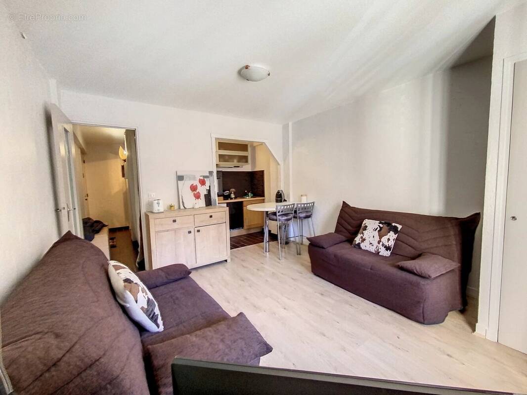 Appartement à SAINT-ETIENNE-DE-TINEE