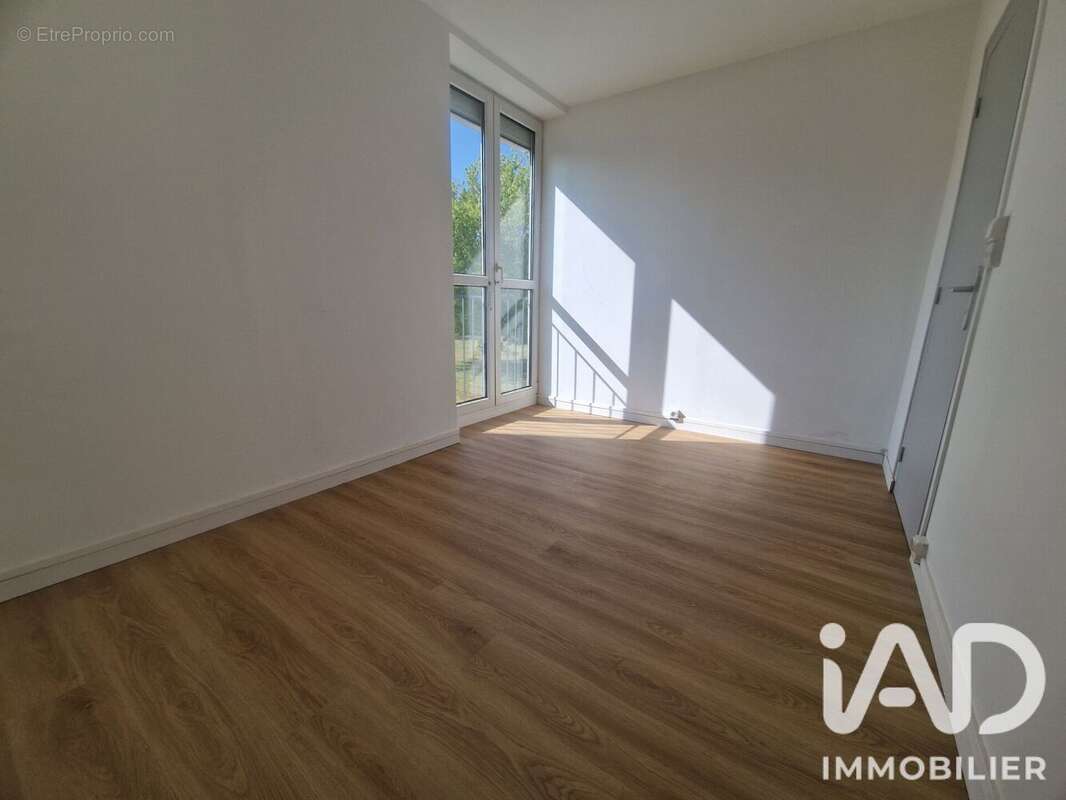 Appartement 57 m² à Tours  - photo 3
