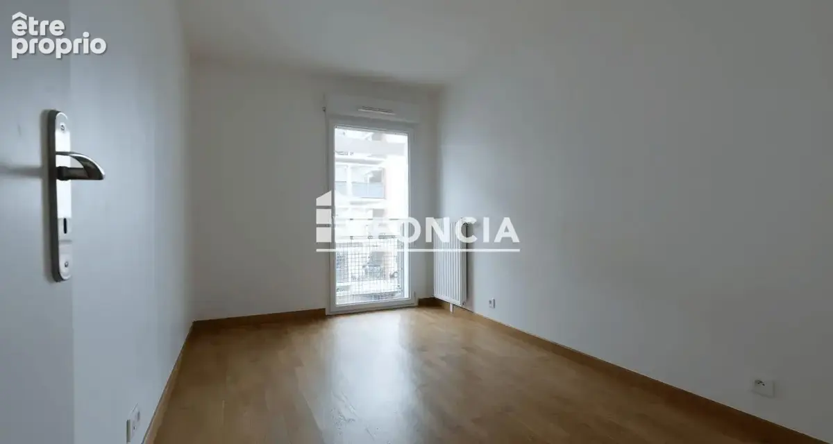 Grand appartement 4 pièces avec balcon et parking - photo 7