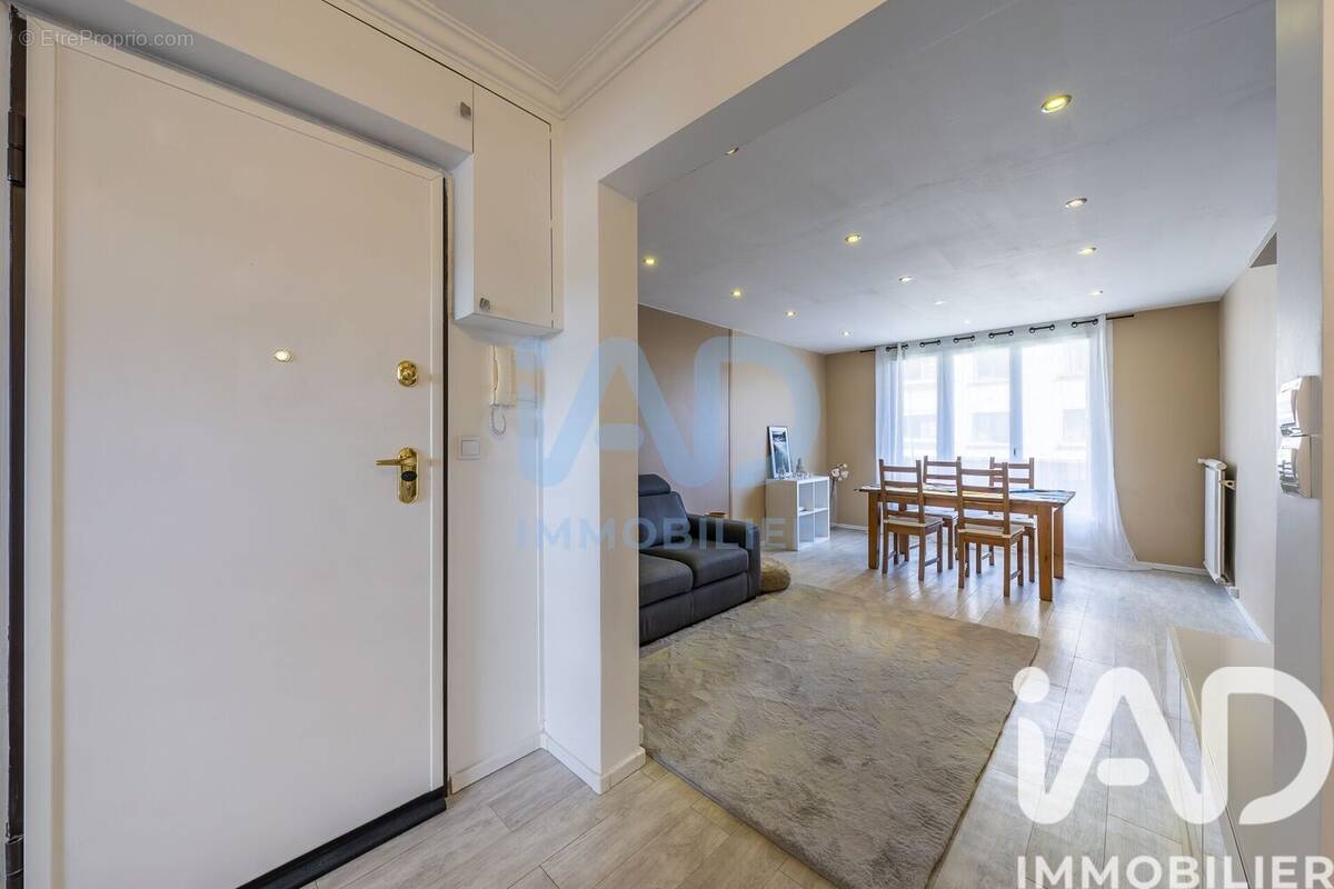 Photo 1 - Appartement à THIAIS