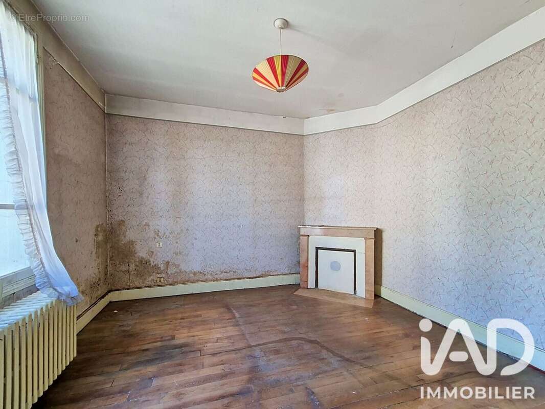 Photo 6 - Maison à YZEURE