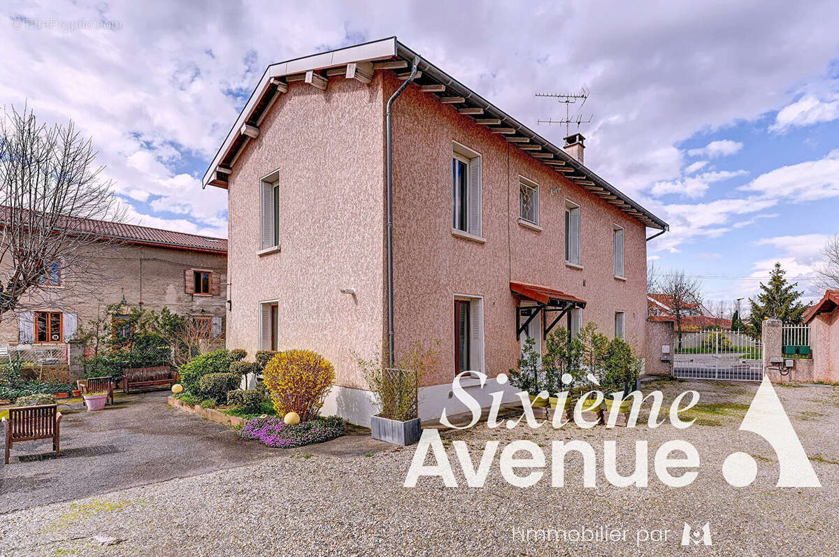 Maison à SAINT-PRIEST