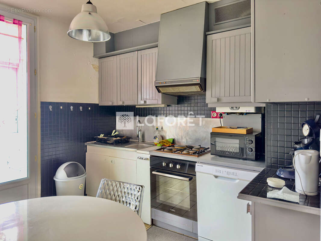 Appartement à SAINT-MARTIN-D'HERES