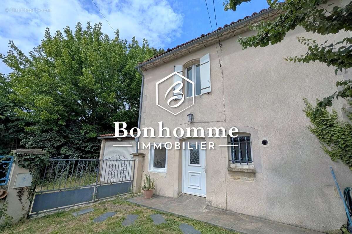 Maison 3 pièces - 105m2 - LESTIAC SUR GARONNE - photo 18