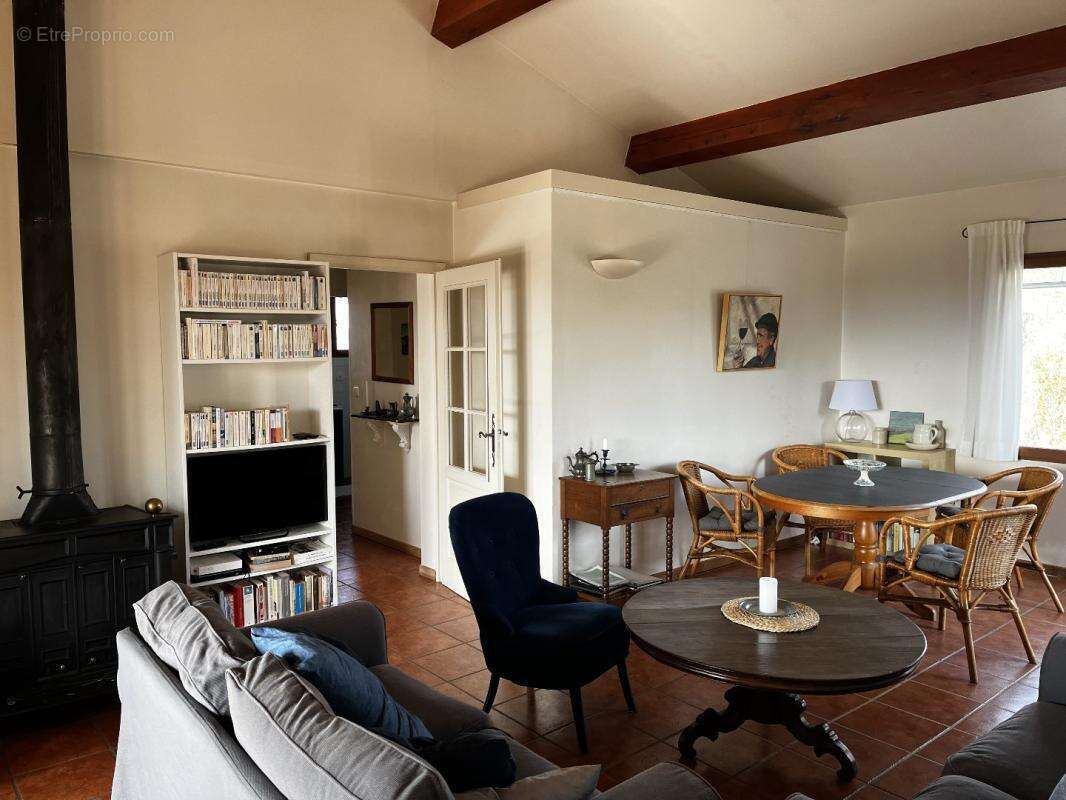 Maison à TREZIERS