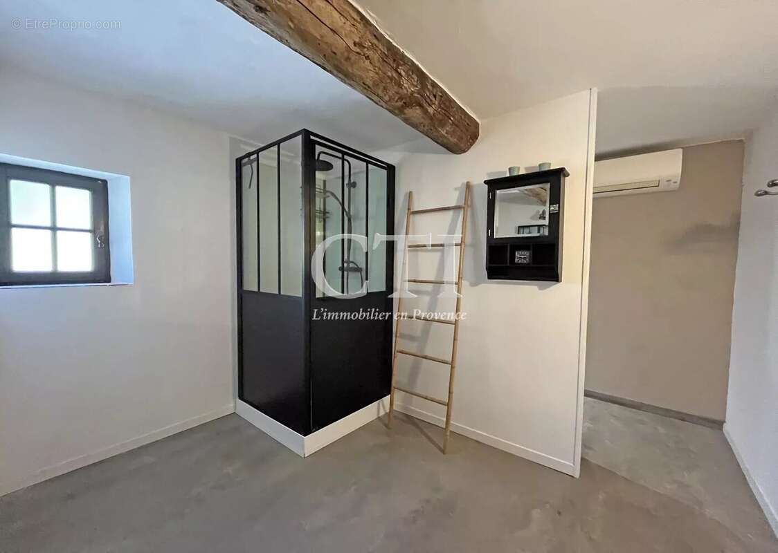 Maison à VAISON-LA-ROMAINE