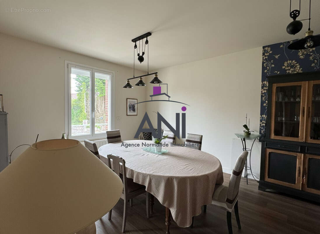 Appartement à GREGES