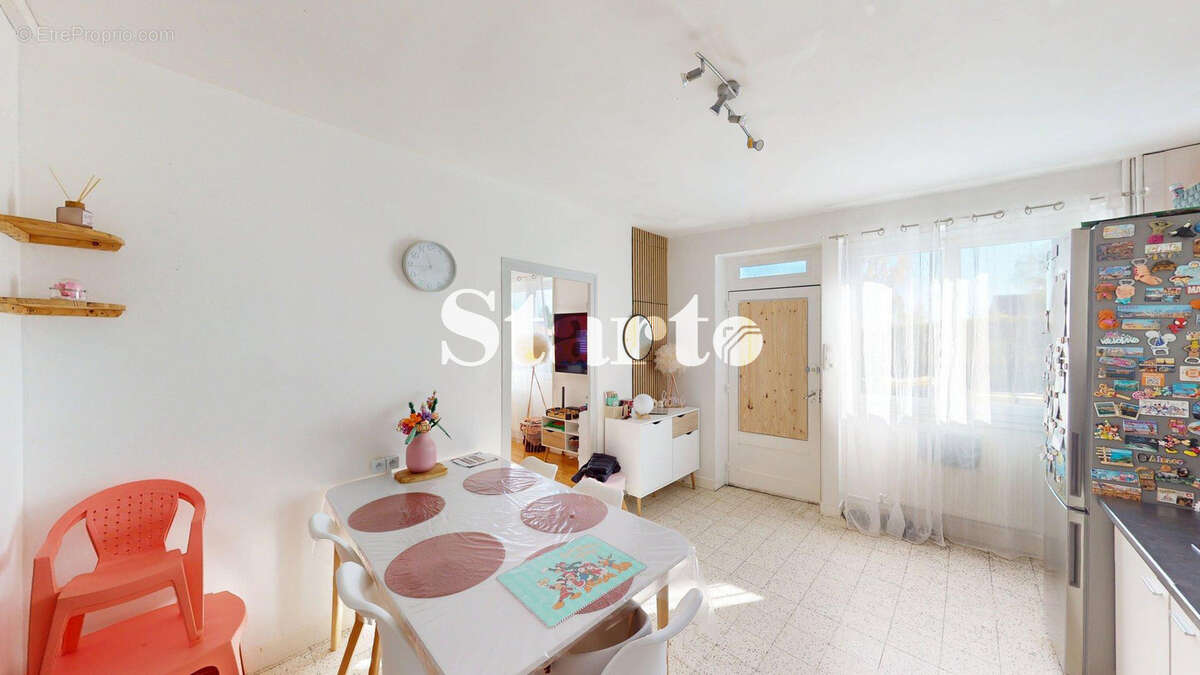 Appartement à LE BREUIL