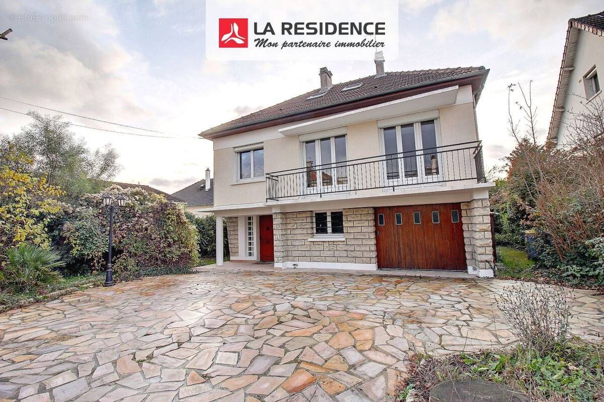 Maison à CONFLANS-SAINTE-HONORINE