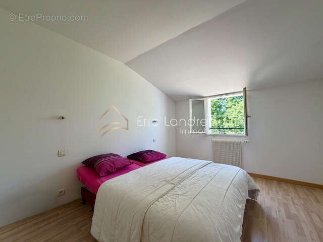 Maison  5 pièces avec garage et piscine proche commerces de proximité - photo 13