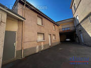 Appartement à PIERRE-BENITE