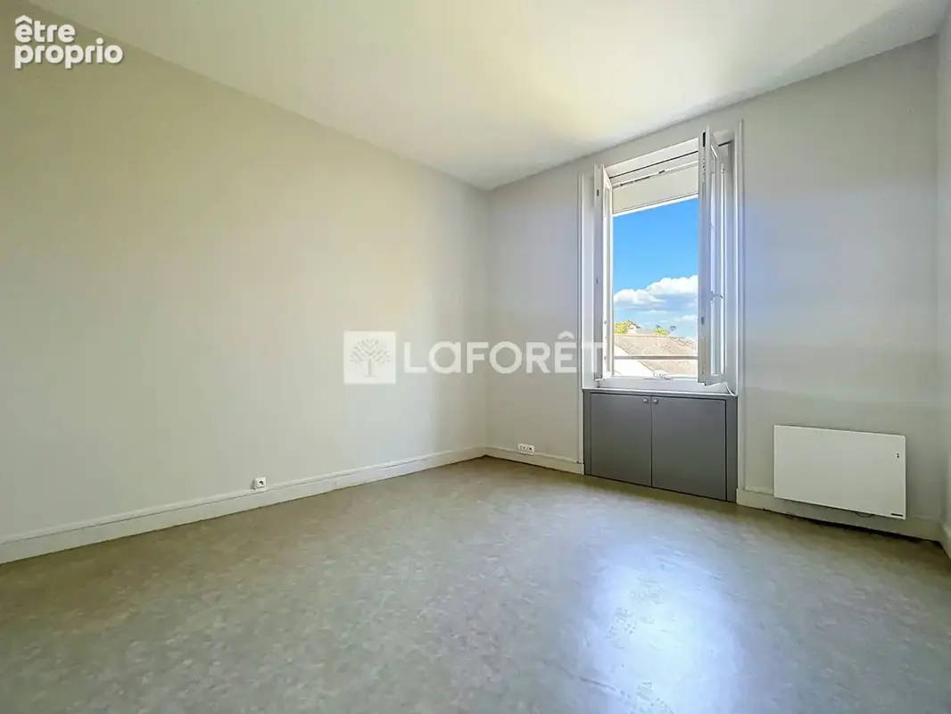A deux pas de la gare et de la Place de la Visitation T3 de 65m² - photo 10