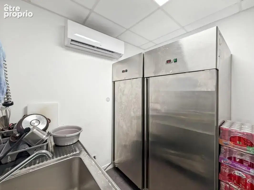  Immeuble de rapport – Local commercial loué + appartement T3 – Investissement clé en main ! - photo 9