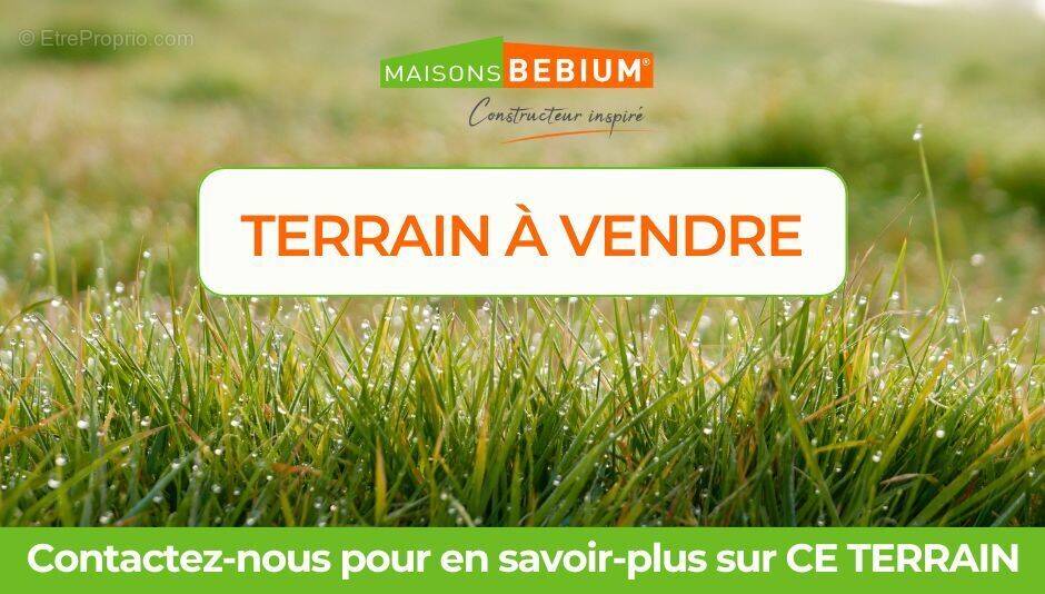 Terrain à VENDEUVRE-DU-POITOU