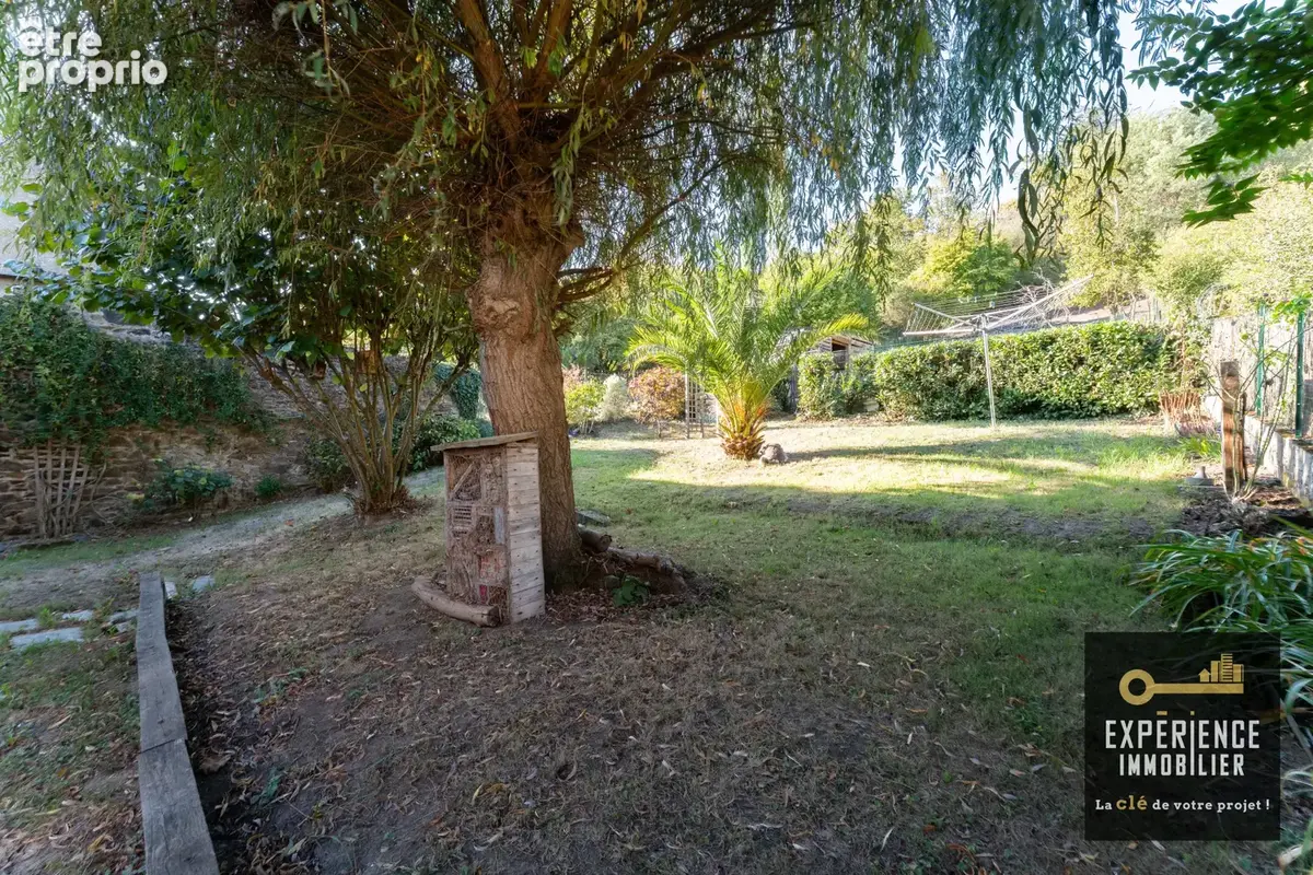 Jolie maison renovee et son jardin verdoyant - photo 16