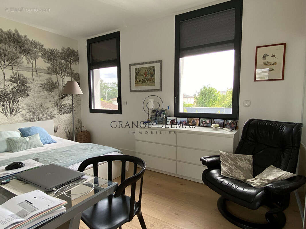 Maison à MERIGNAC