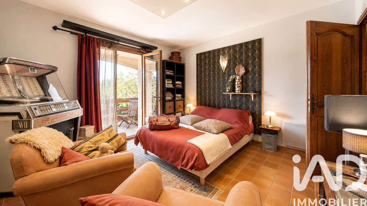 Photo 9 - Maison à LES ISSAMBRES