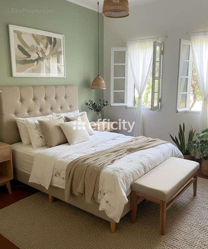 Maison à LA GARDE-FREINET