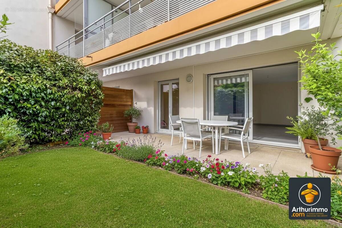 Appartement à CRAPONNE