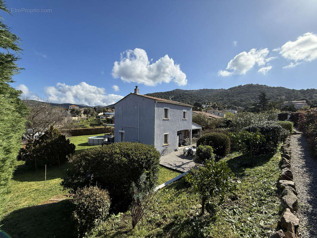 Maison à ALATA