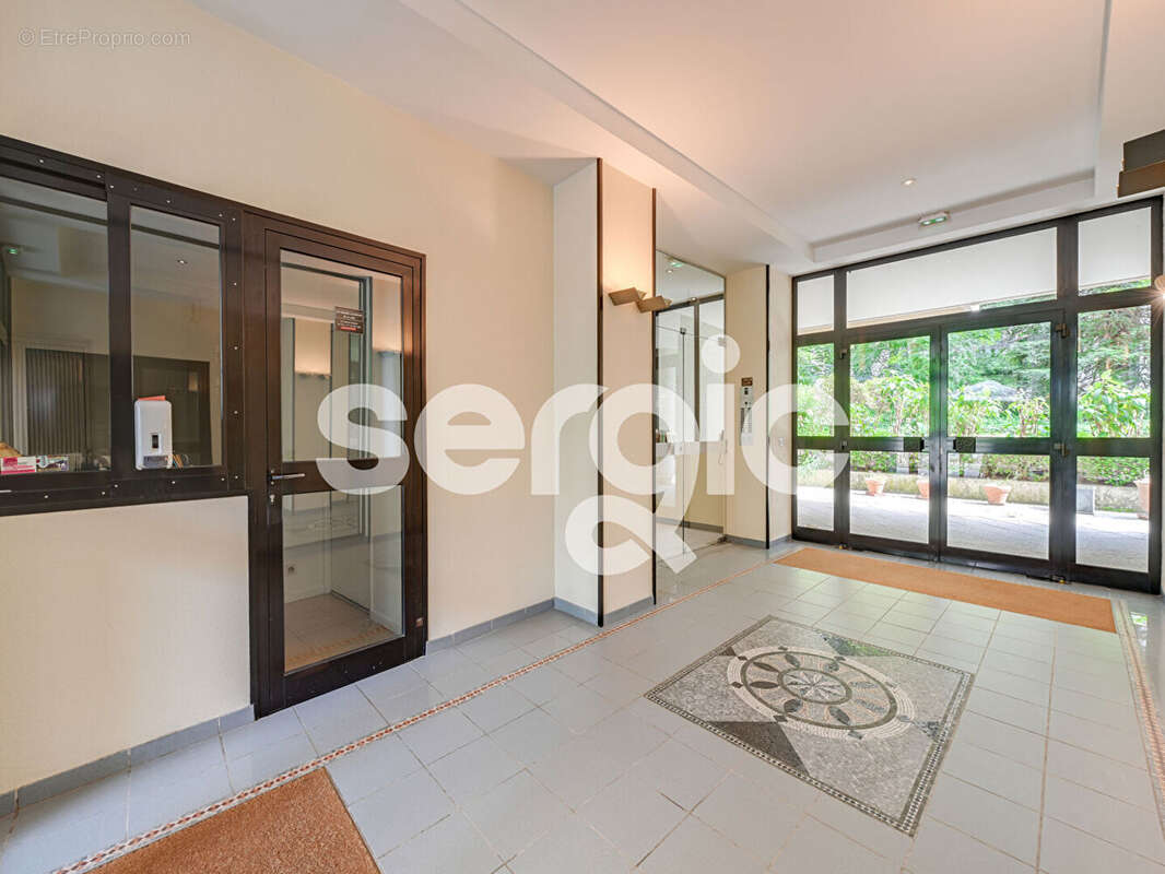 Studio Rueil Malmaison 28 m² - photo 13