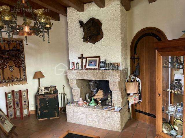 Maison à LE BOURGNEUF-LA-FORET