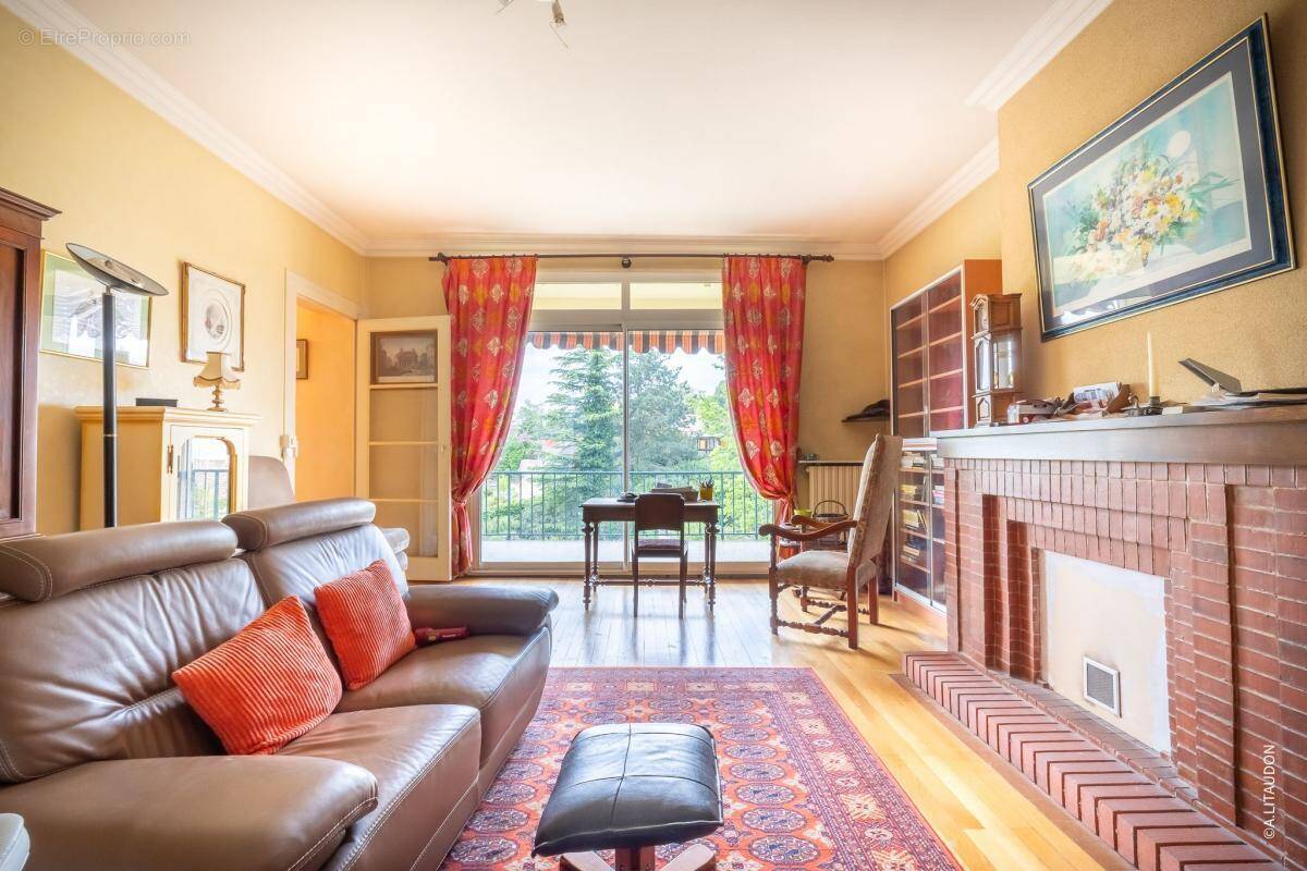 Rare à la vente – Centre de Mâcon - Belle demeure avec terrain constructible - photo 3