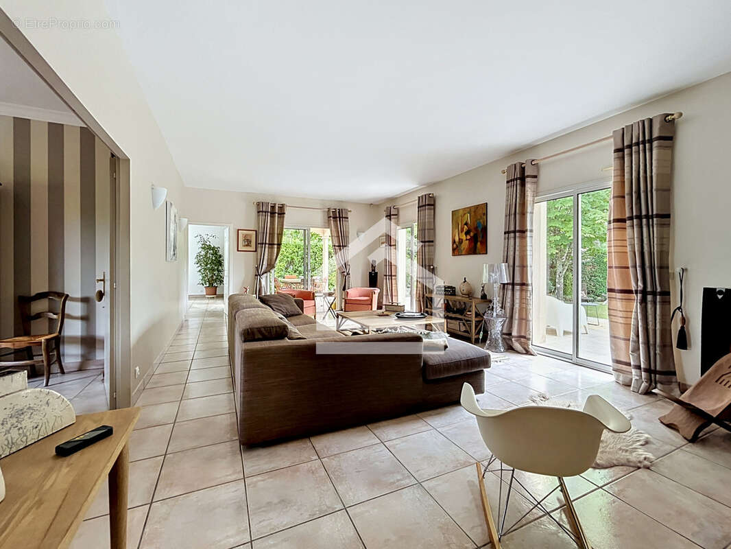 Maison à MERIGNAC