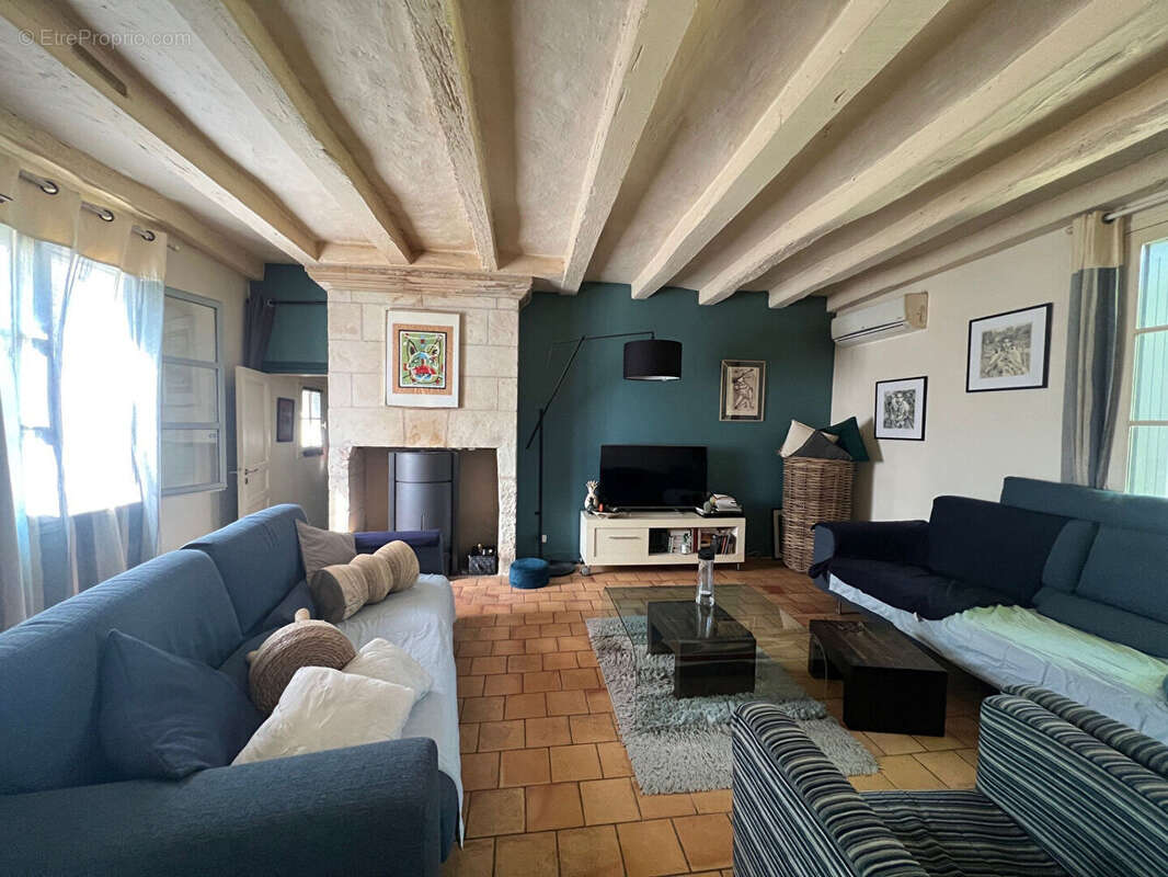 Maison à AZAY-SUR-CHER