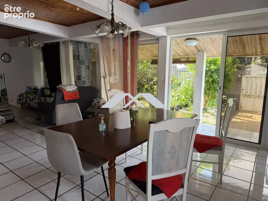 Maison 7 pièces 174 m² à vendre à Le Tampon (97430) - photo 2
