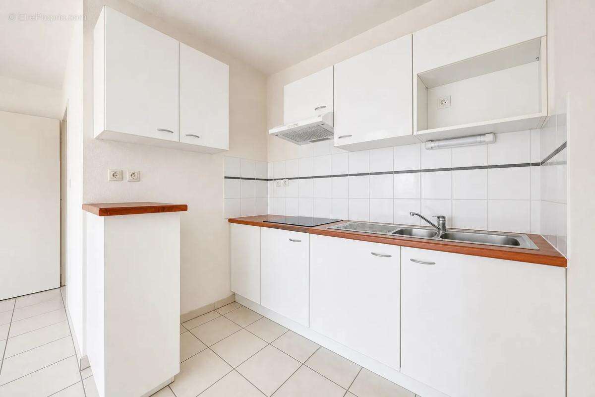 Appartement de 3 pièces de 55 m² situé à Dax - photo 4