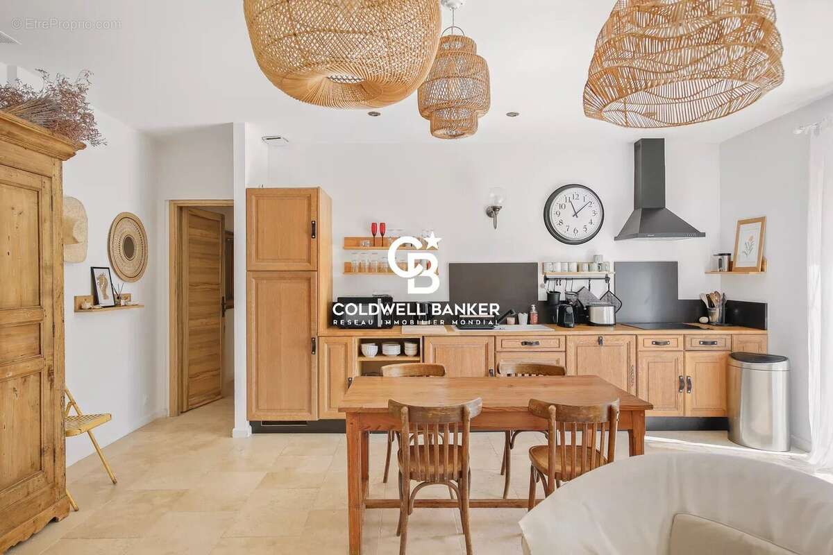 Maison à CARQUEIRANNE