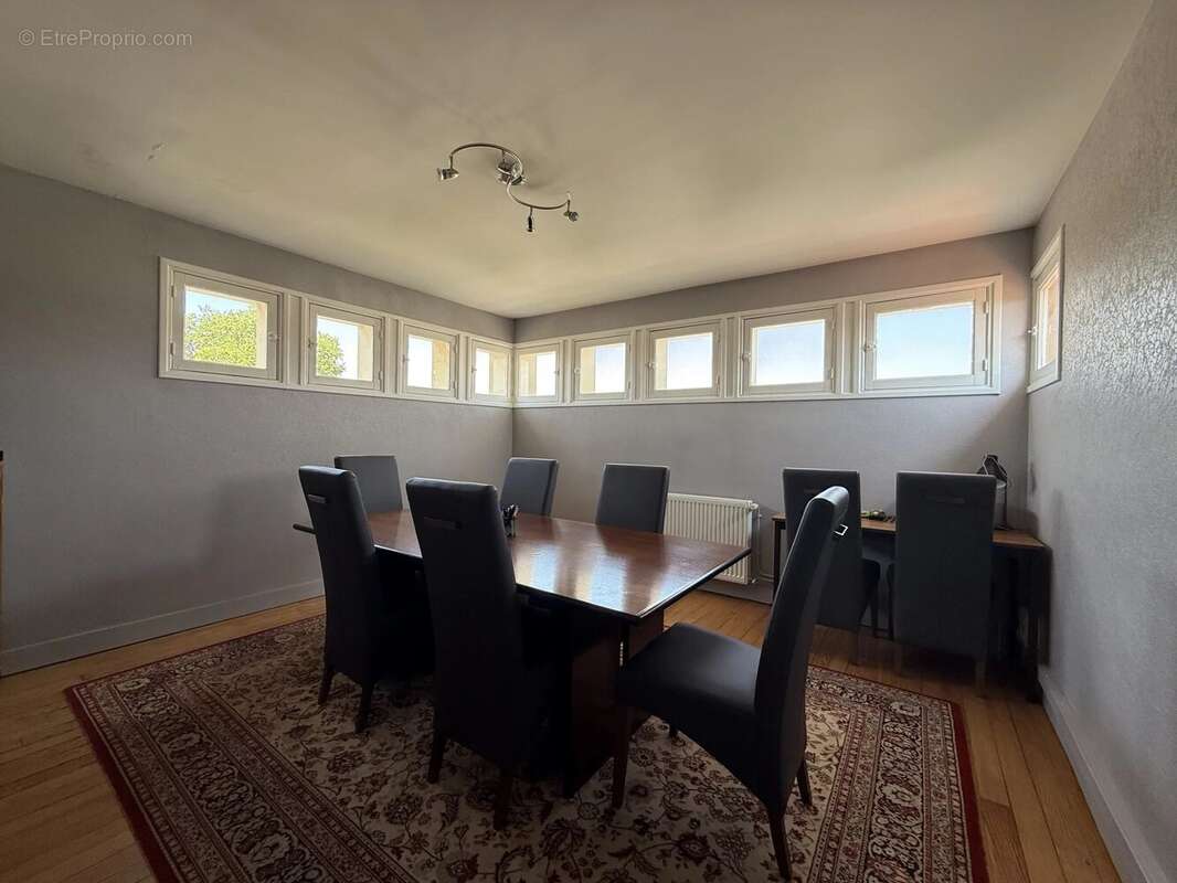 Grande maison unique de 179m² - photo 5