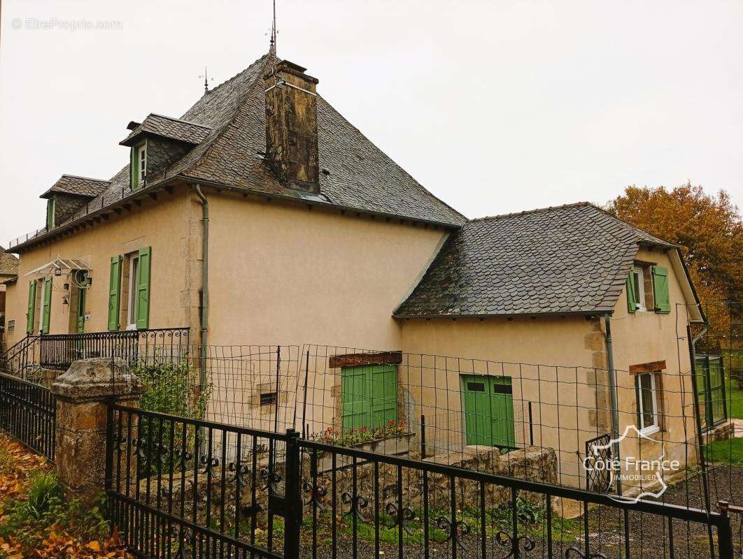 Maison à SAINT-PRIVAT