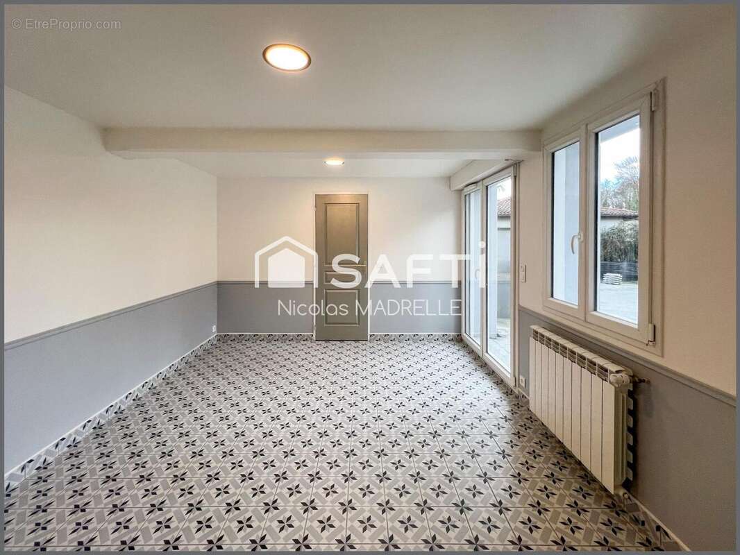 Photo 4 - Maison à AMBARES-ET-LAGRAVE