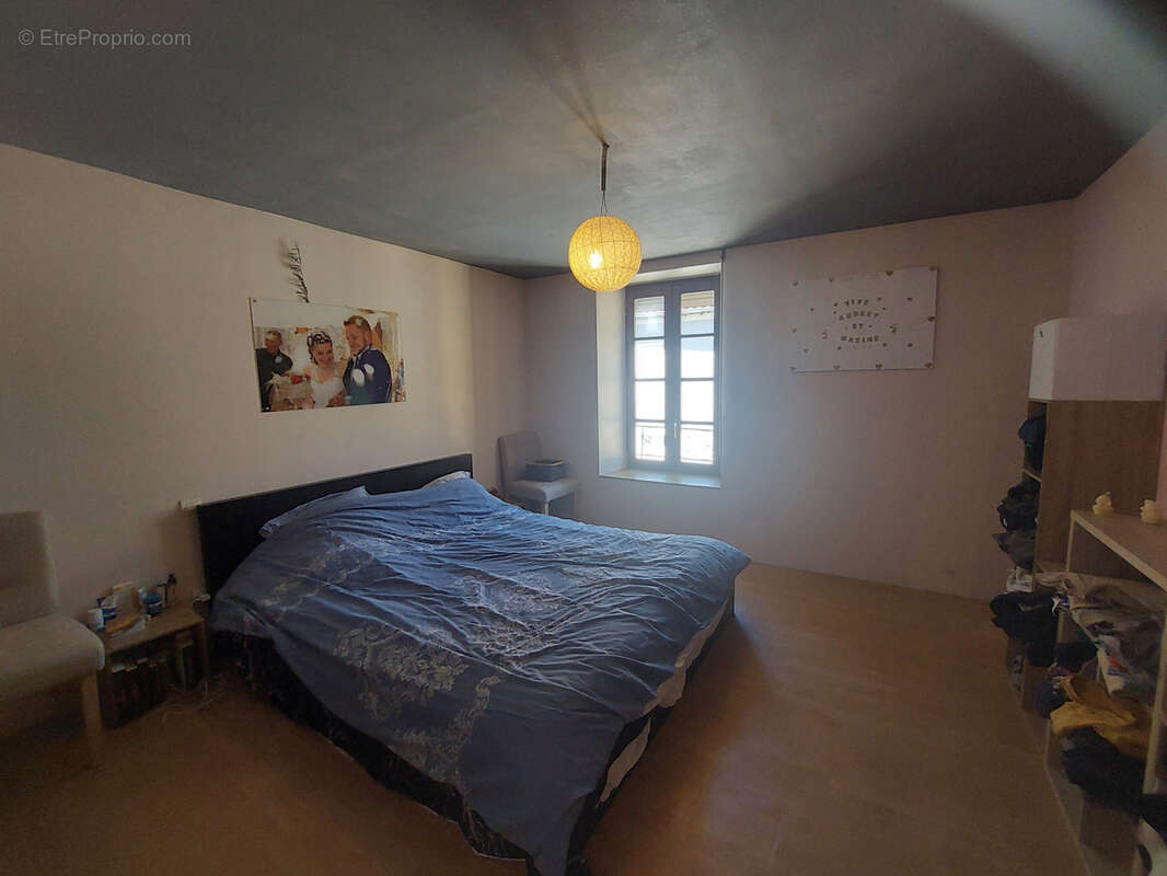 Maison à BRUSQUE