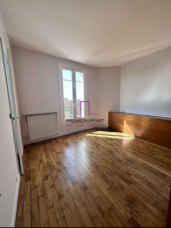 Appartement à HOUILLES