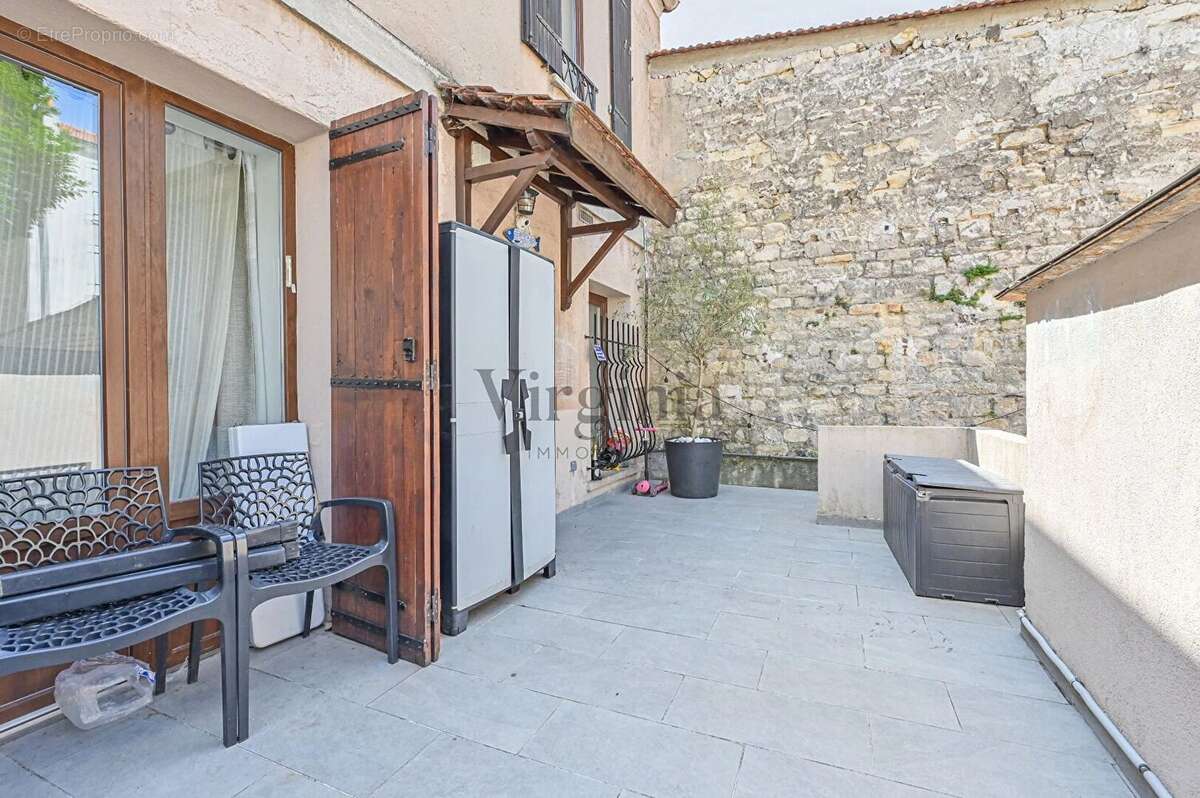 Appartement à CHARENTON-LE-PONT