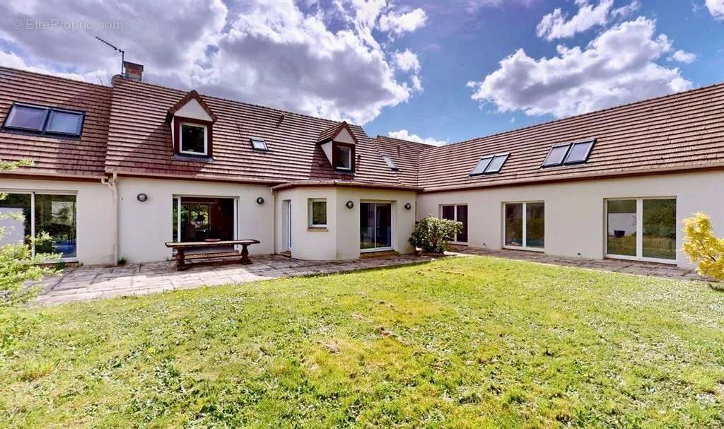 Maison à RAMBOUILLET