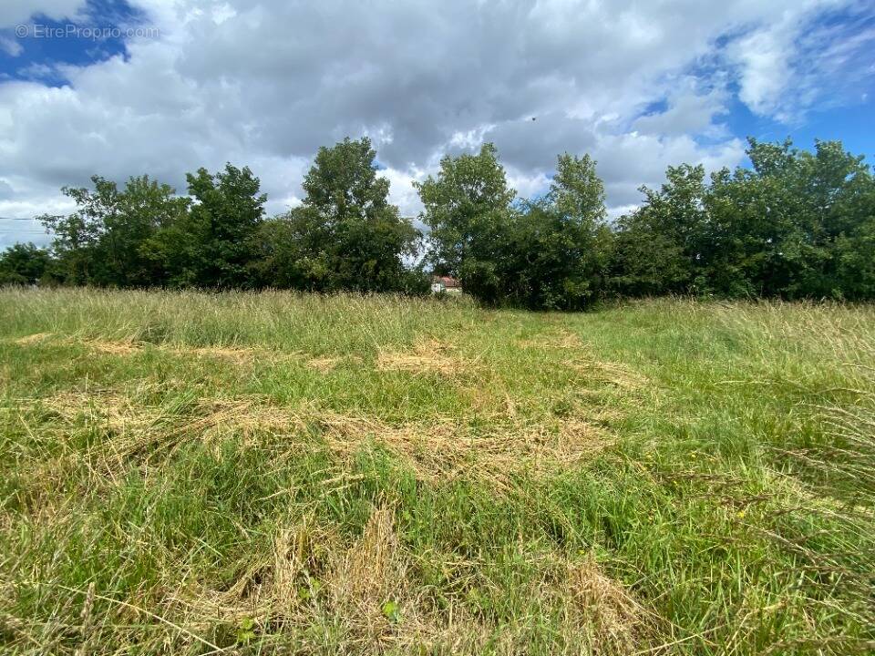 Terrain 800 m² à Givenchy-En-Gohelle  - photo 1