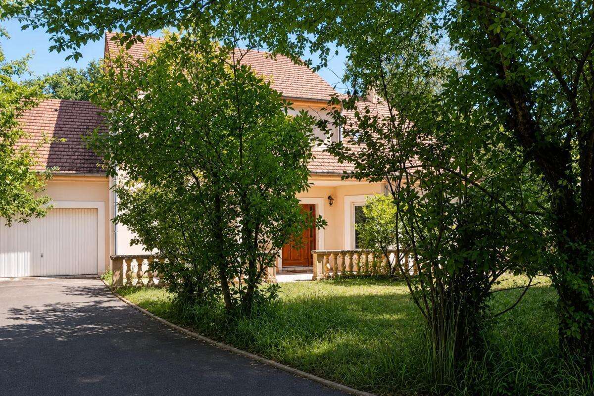 Maison à HERICY
