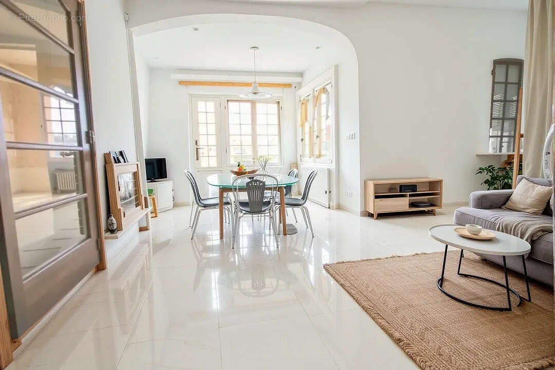 Maison à SAINT-RAPHAEL